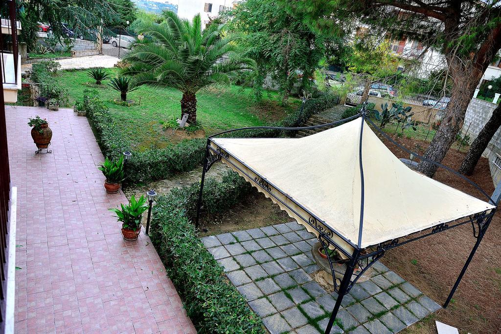 Il Triclinio B&B П'яцца-Армерина Екстер'єр фото